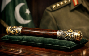 military_command_baton